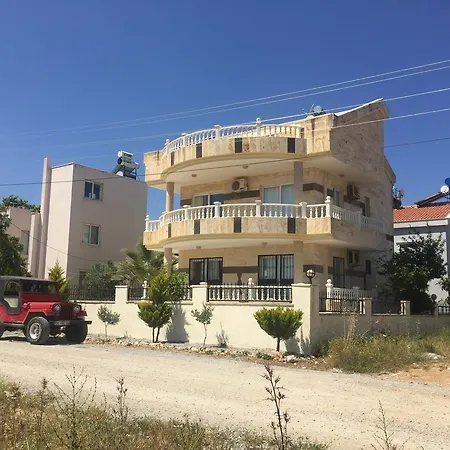Villa With Private Pool In Altinkum District Didim