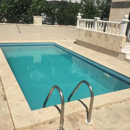 Villa With Private Pool In Altinkum District Didim